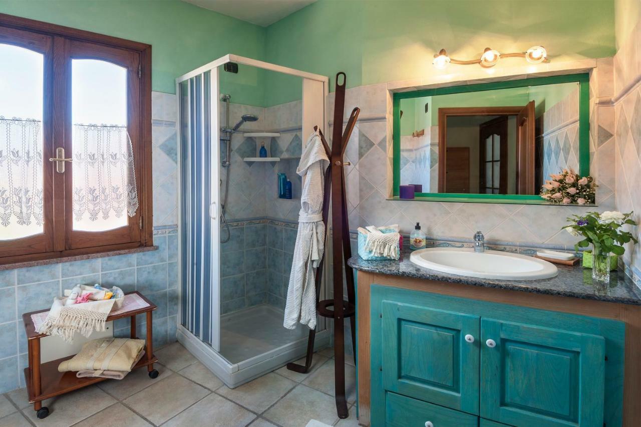 Le Quattro Mura Bed & Breakfast Пула Екстериор снимка